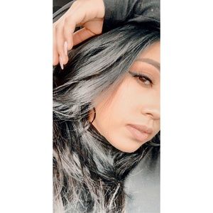 Meet your Posher, Aileen